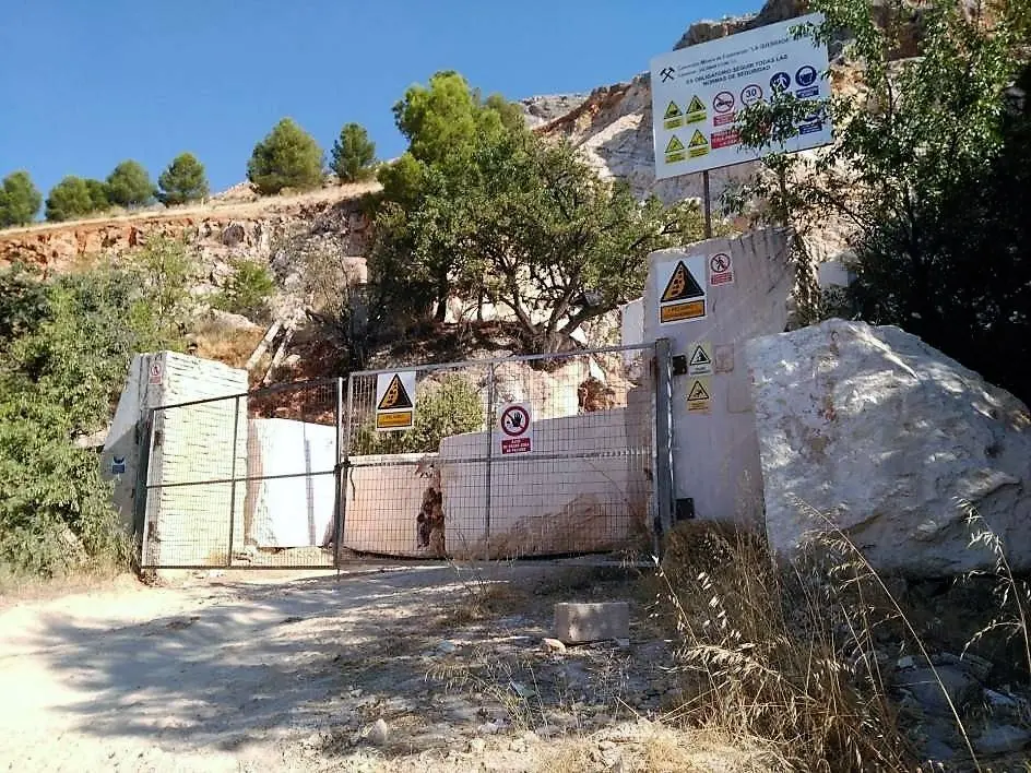 Jaén frena la restauración planteada para la cantera de la Fuente de la Peña