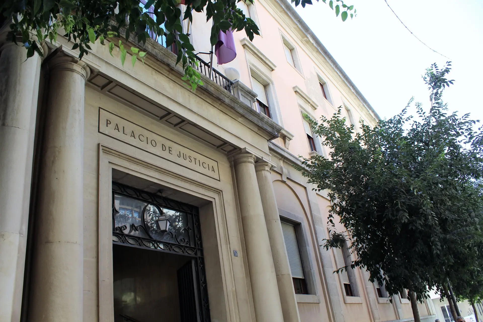 Prisión por agredir sexualmente a su vecina de cinco años