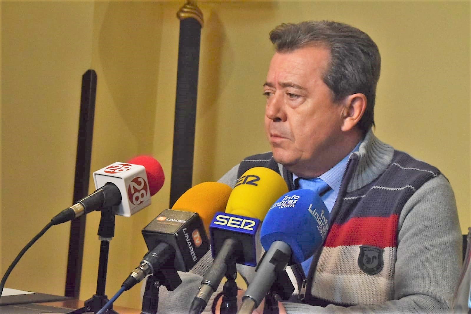 El Gobierno indulta al exalcalde de Linares Juan Fernández