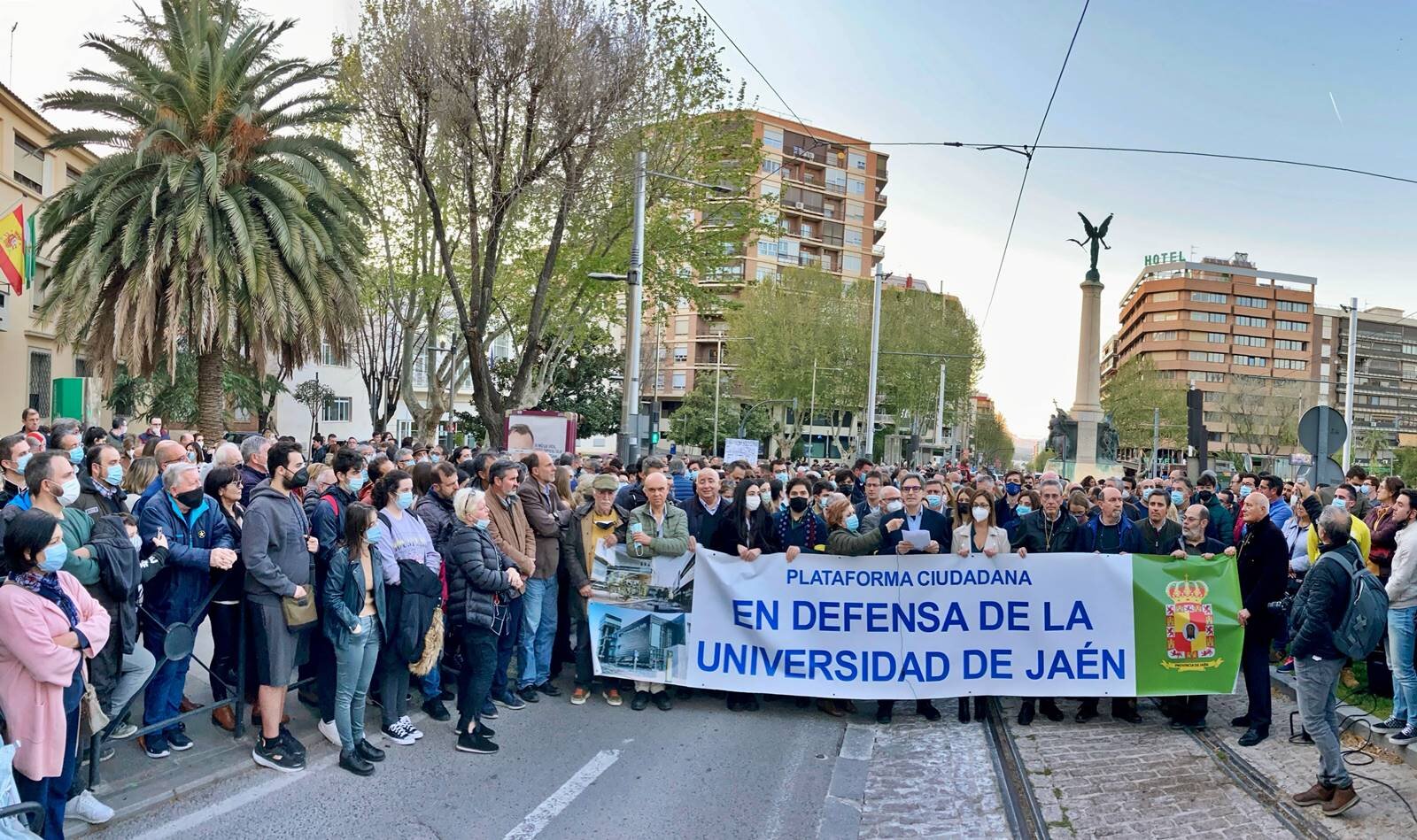 La defensa de la UJA busca respaldo en Linares para presionar a la Junta