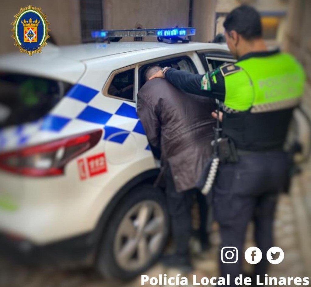 Detenido por agredir a su pareja en la calle y ante testigos