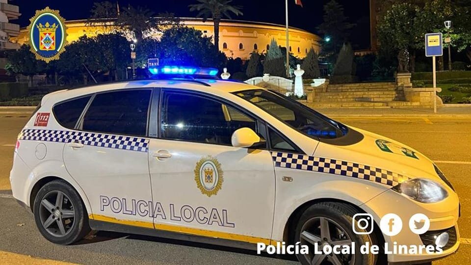 Detenido en Linares por agredir a su pareja, que pidió ayuda a la Policía