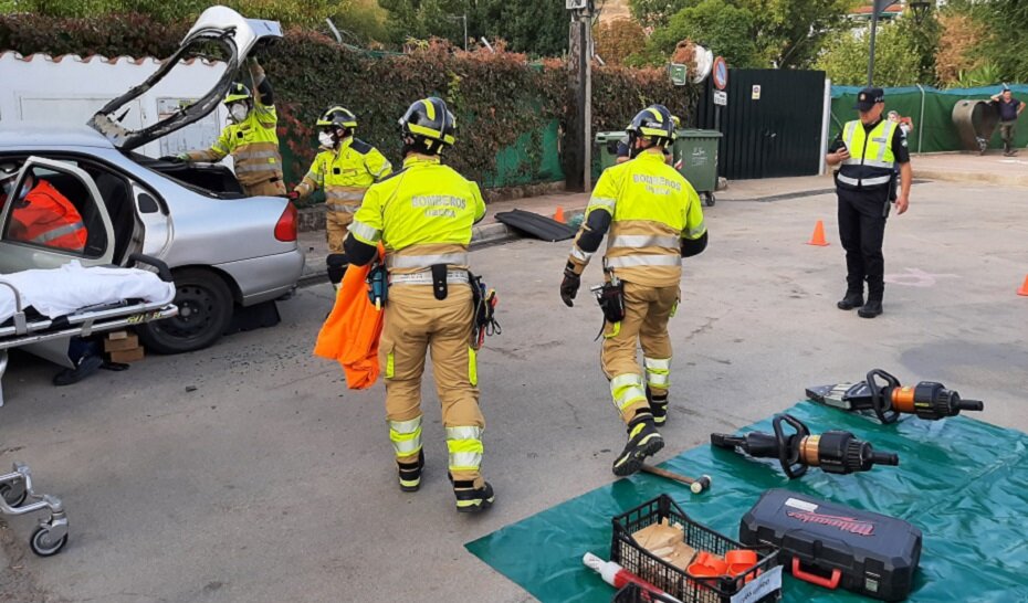 Muere un hombre al chocar un coche contra un olivo en Sabiote