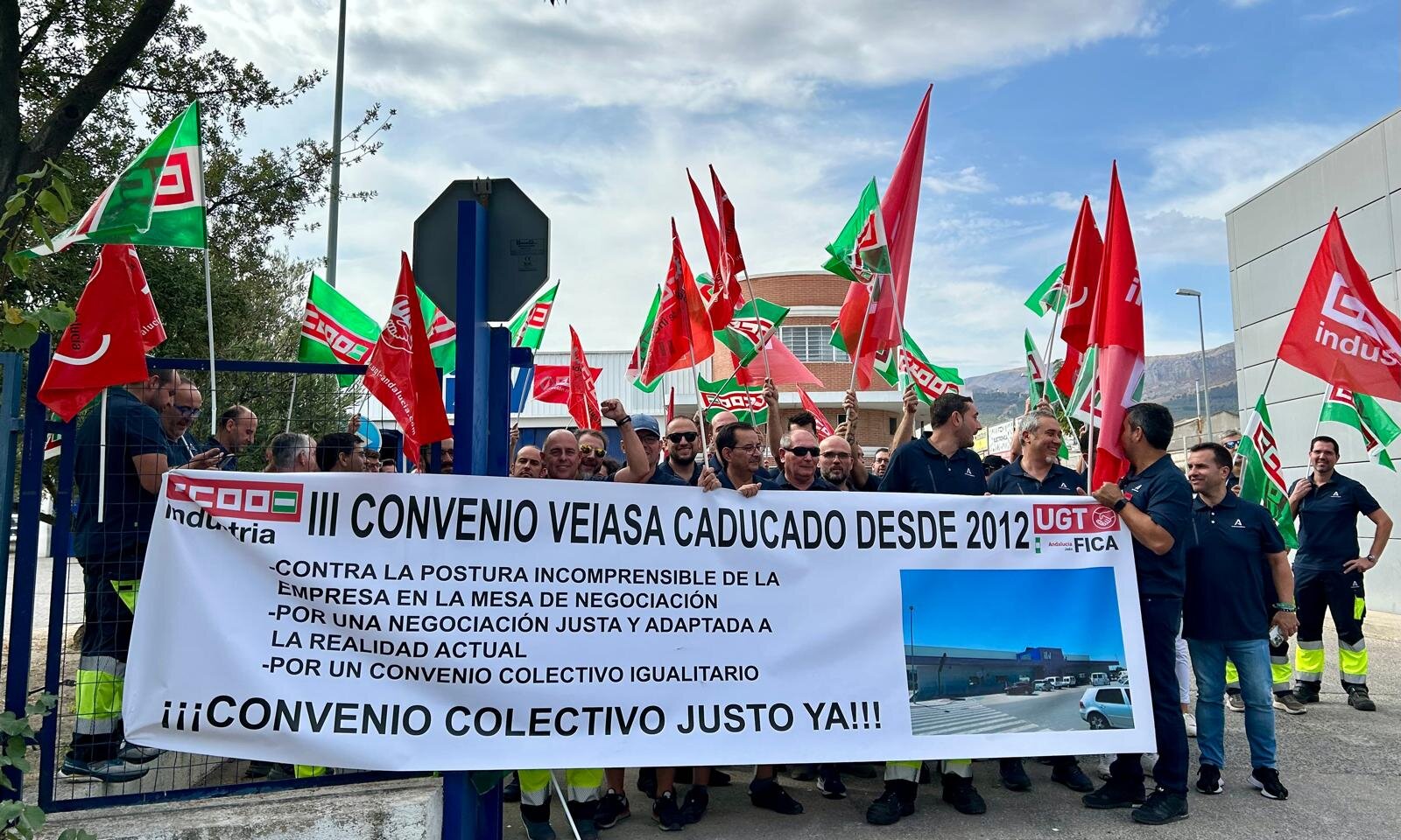 Cerca del 60% de la plantilla secunda la huelga en las ITV