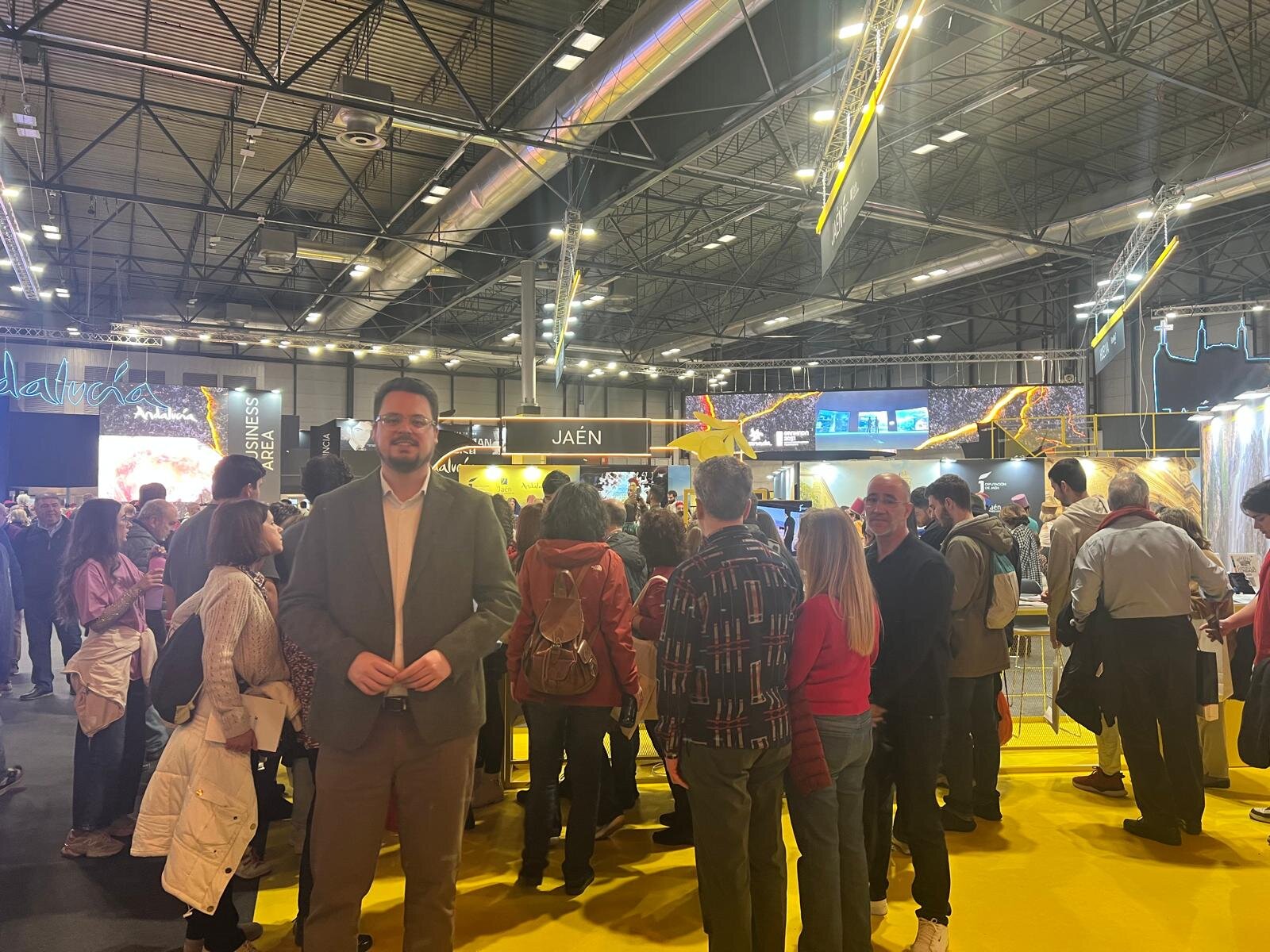 "Hemos presentado en Fitur a una provincia muy competitiva"