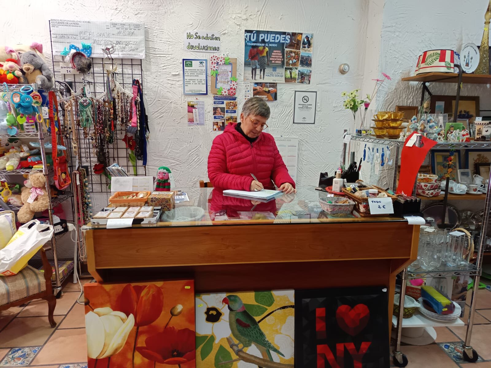 La tienda de Madre Coraje en Jaén necesita voluntariado