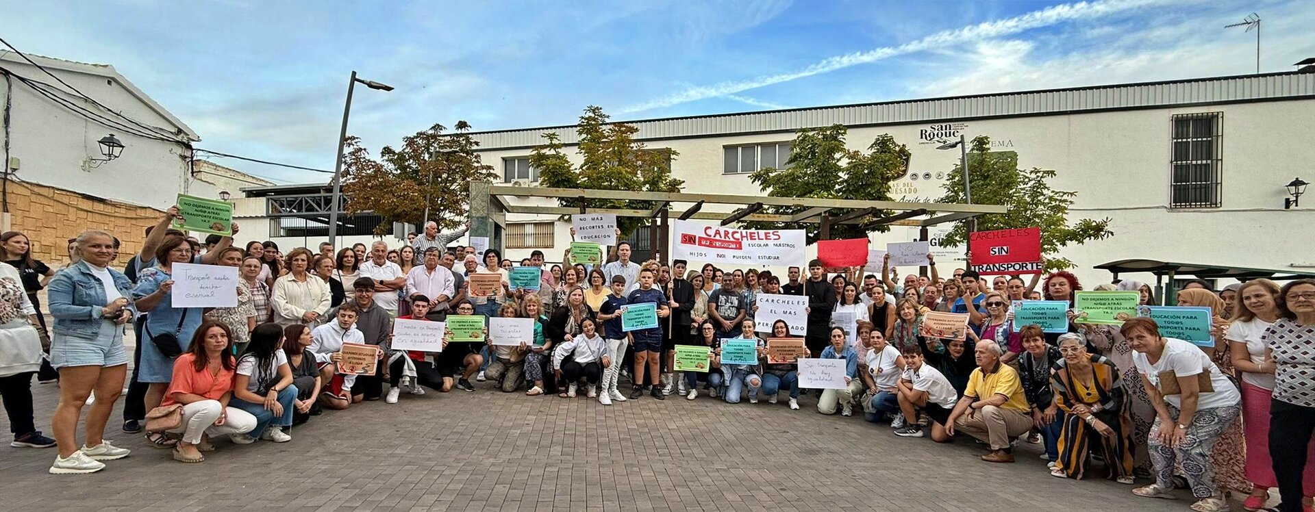 Crece la presión para que la Junta resuelva el bloqueo de 56 rutas escolares en Jaén
