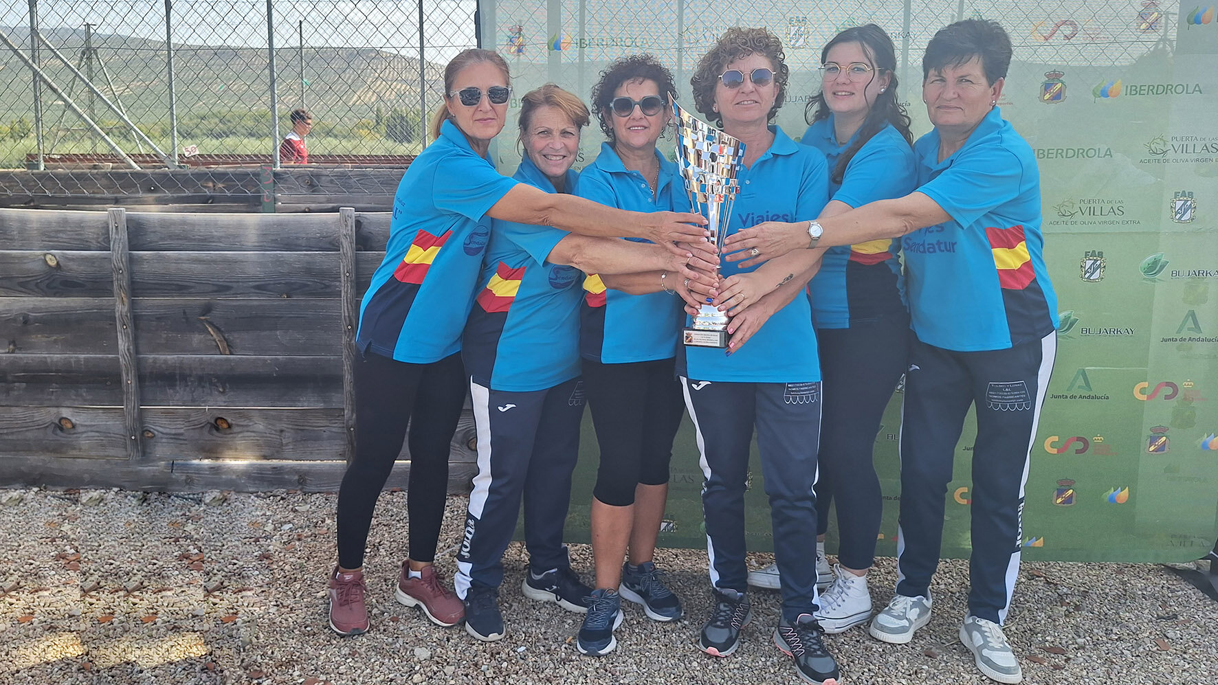 El Ferial revalida su corona en la Liga femenina de bolo andaluz