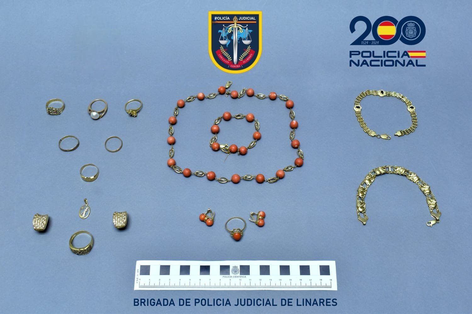 Detienen a una cuidadora en Linares por el robo de joyas a una anciana