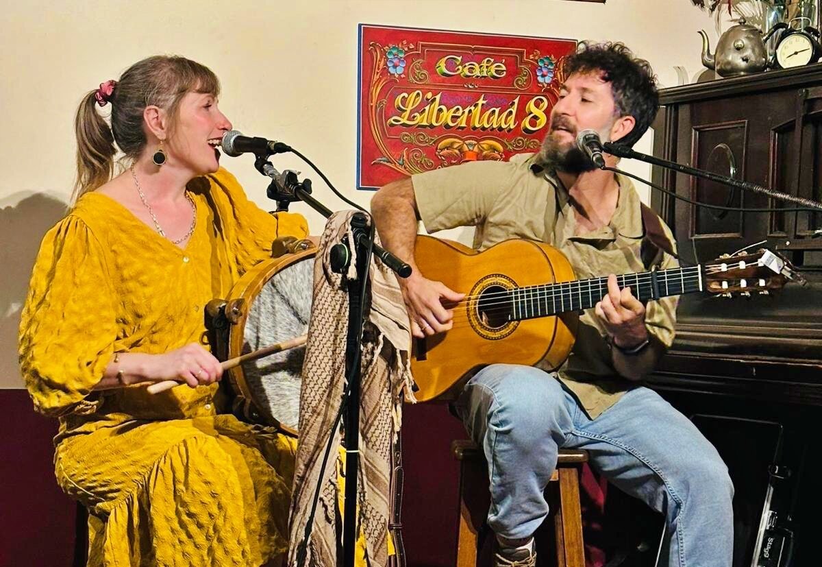 MAPA evoca a Eduardo Galeano con la canción 'Fueguitos'