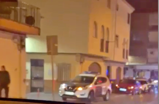 Un farmacéutico de Alcalá la Real: "Le robaron el coche a mi cliente mientras compraba"