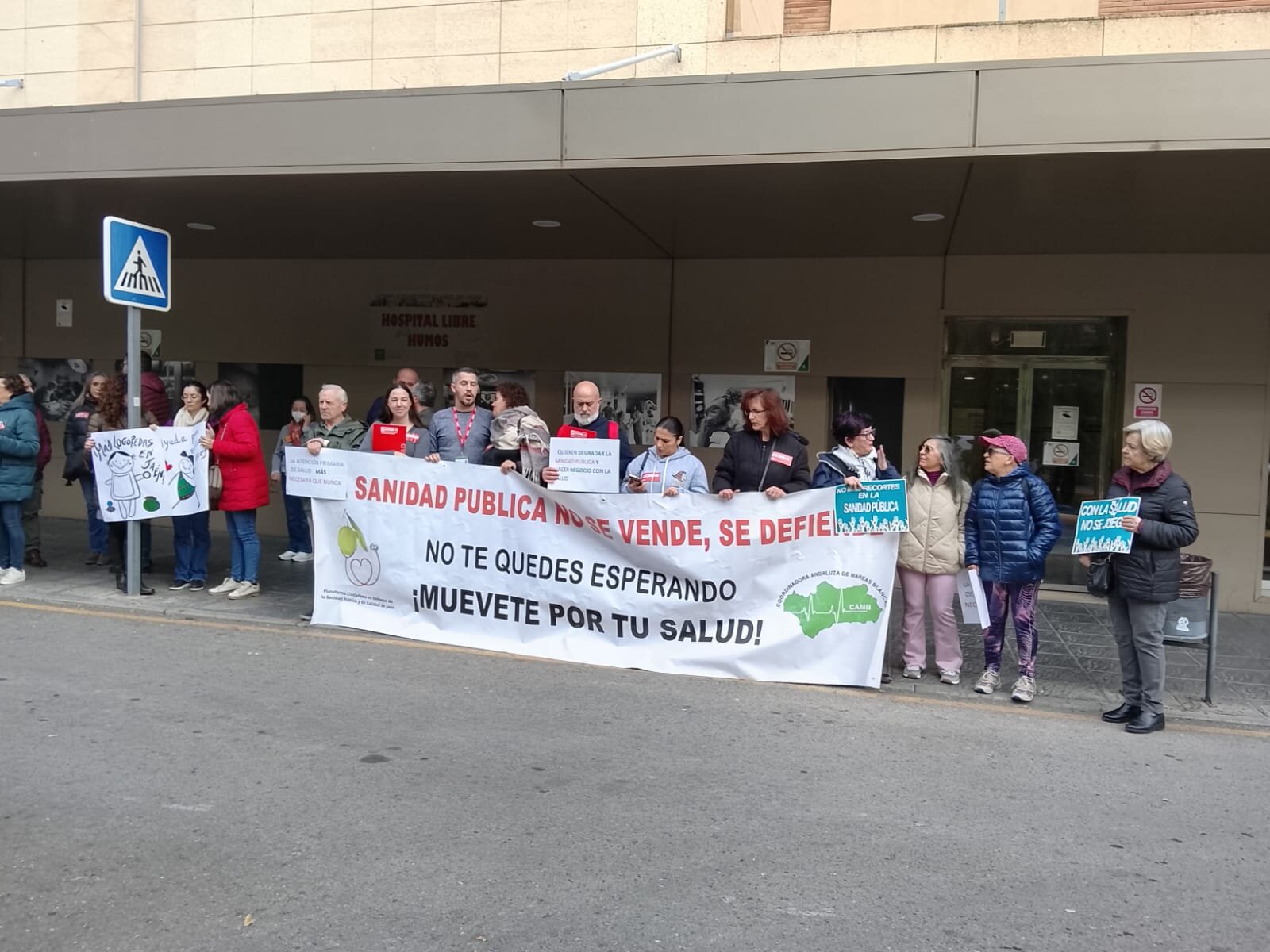 Pacientes protestan por la falta de logopedas en Jaén
