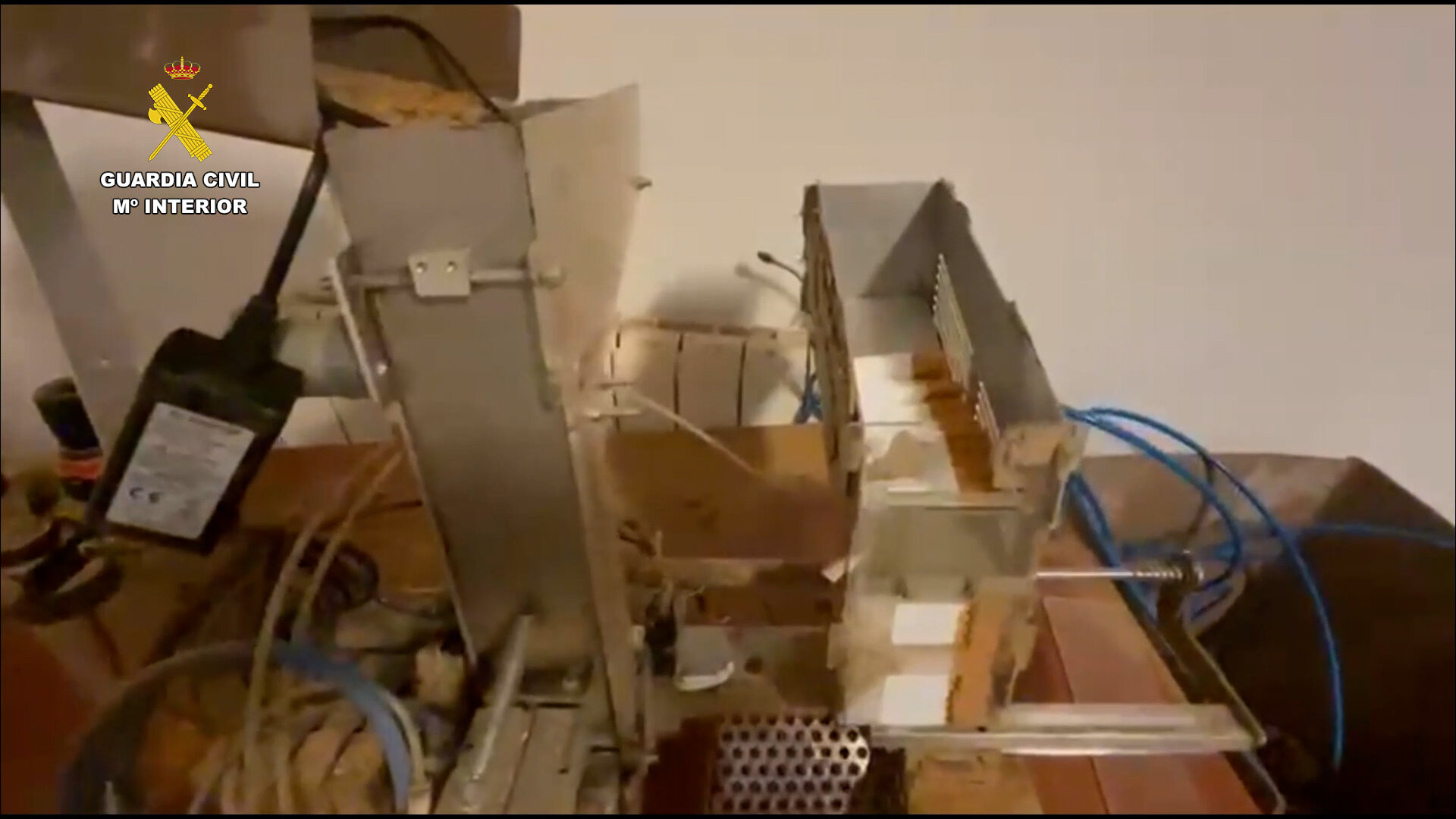 Desmantelan un taller clandestino con 70 kilos de tabaco en Mancha Real