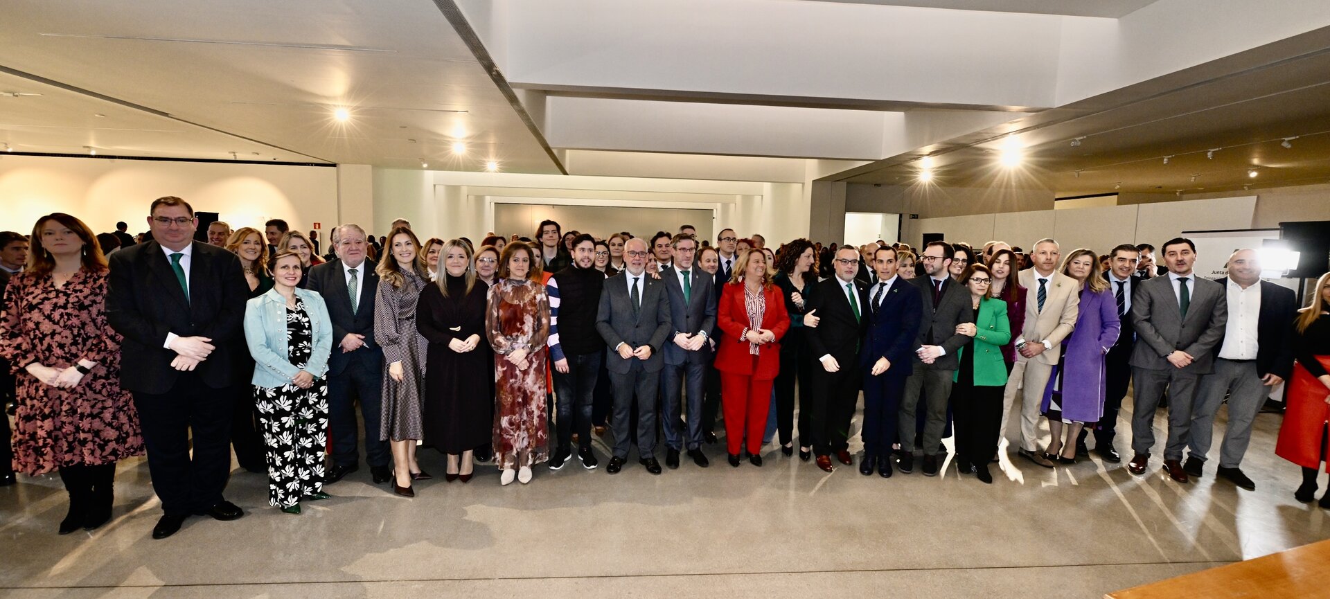 El orgullo de ser andaluces en la celebración del Día de la Bandera