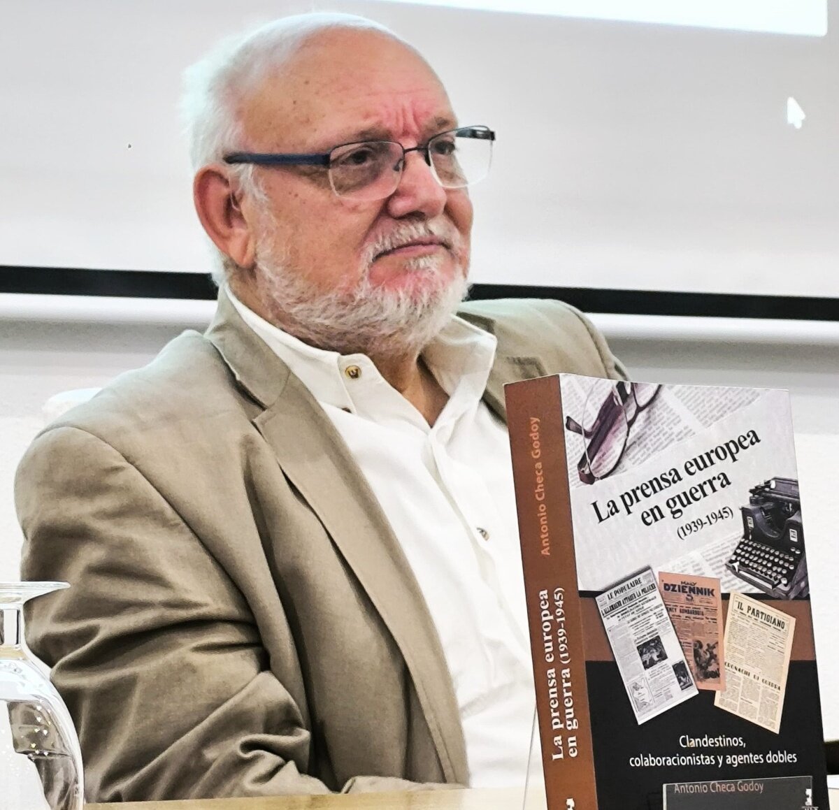 Antonio Checa: "La prensa de Jaén y de Andalucía no han tenido suficiente influencia en Madrid"