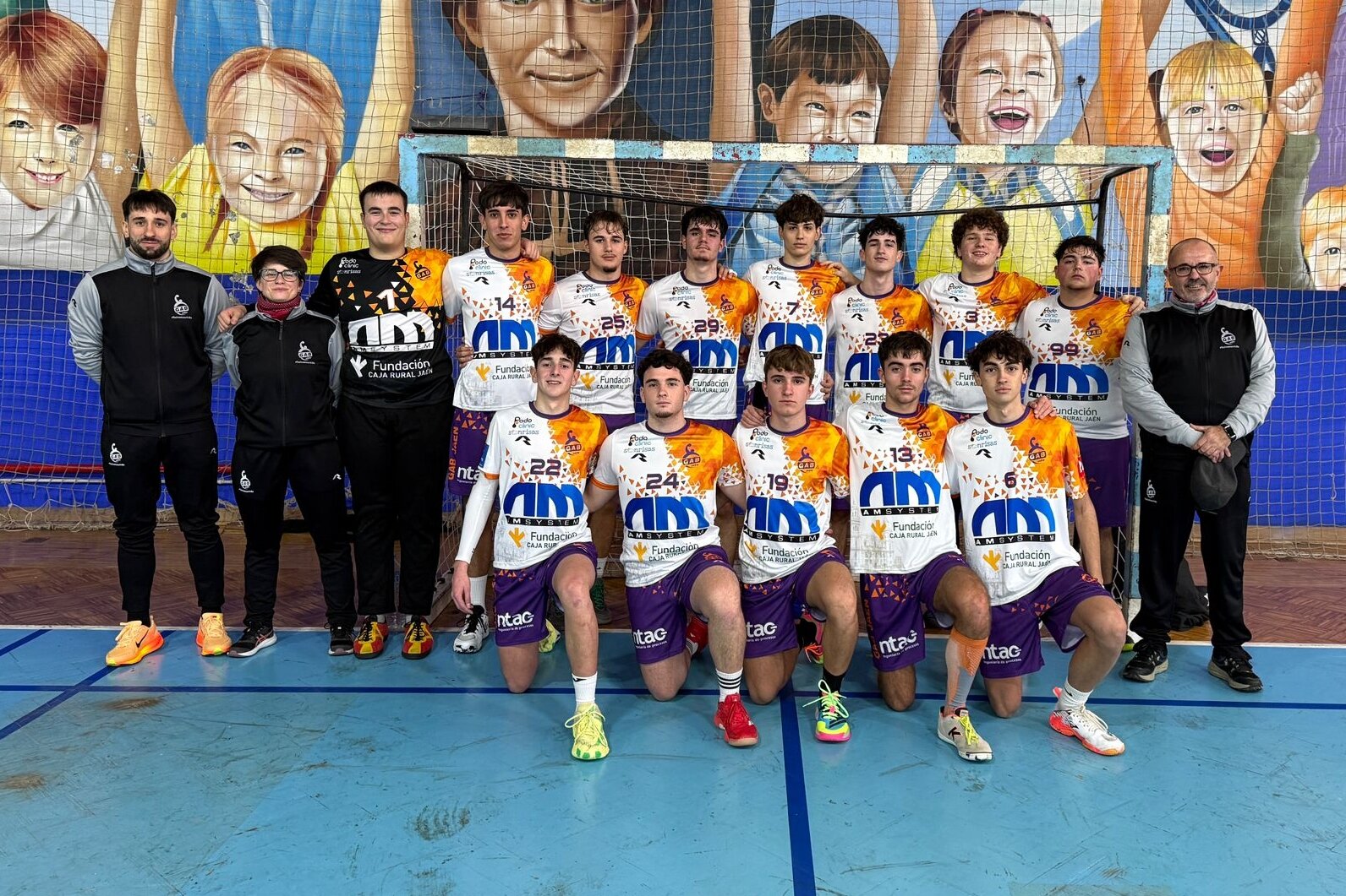 El GAB Jaén juvenil quiere derrotar al San Felipe Neri en un duelo clave