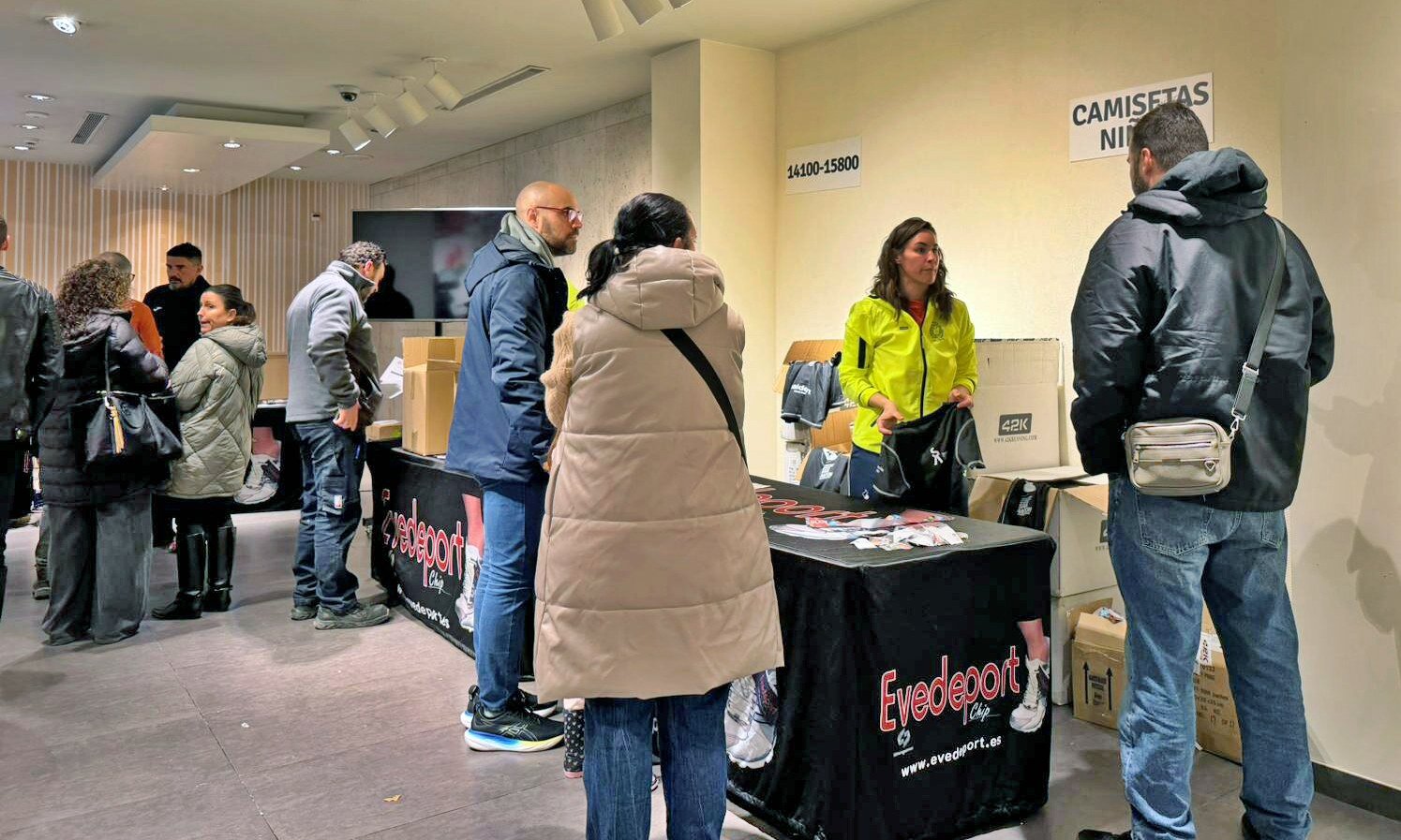 La San Antón calienta motores con 5.600 dorsales entregados en un día