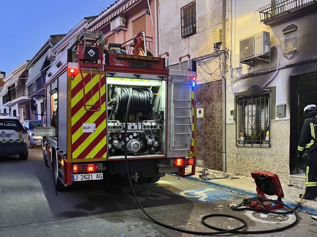 Rescate a contrarreloj en Alcaudete gracias a la colaboración entre vecinos y Policía Local