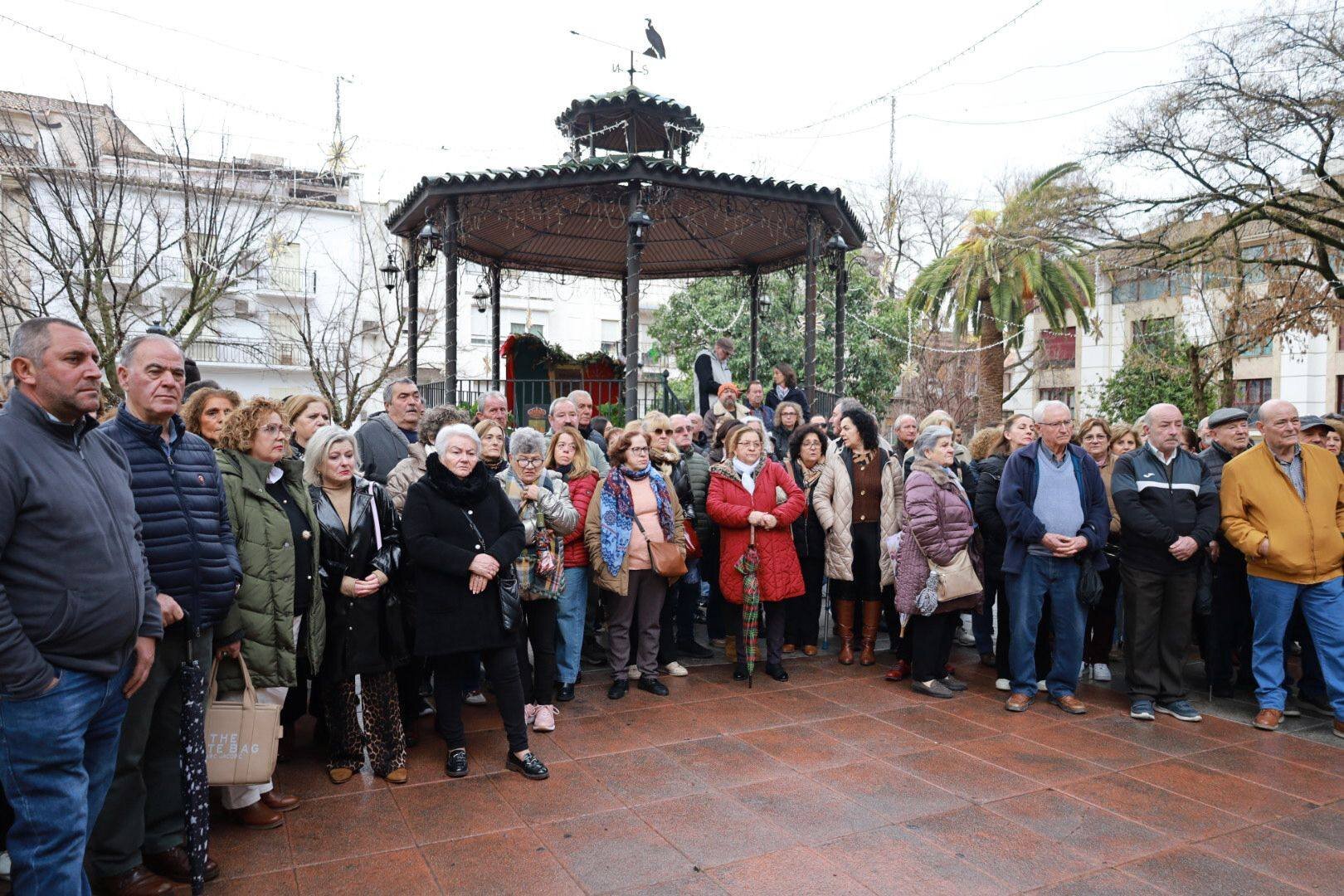 Quesada, rota por el dolor tras la muerte de una vecina en un posible crimen machista