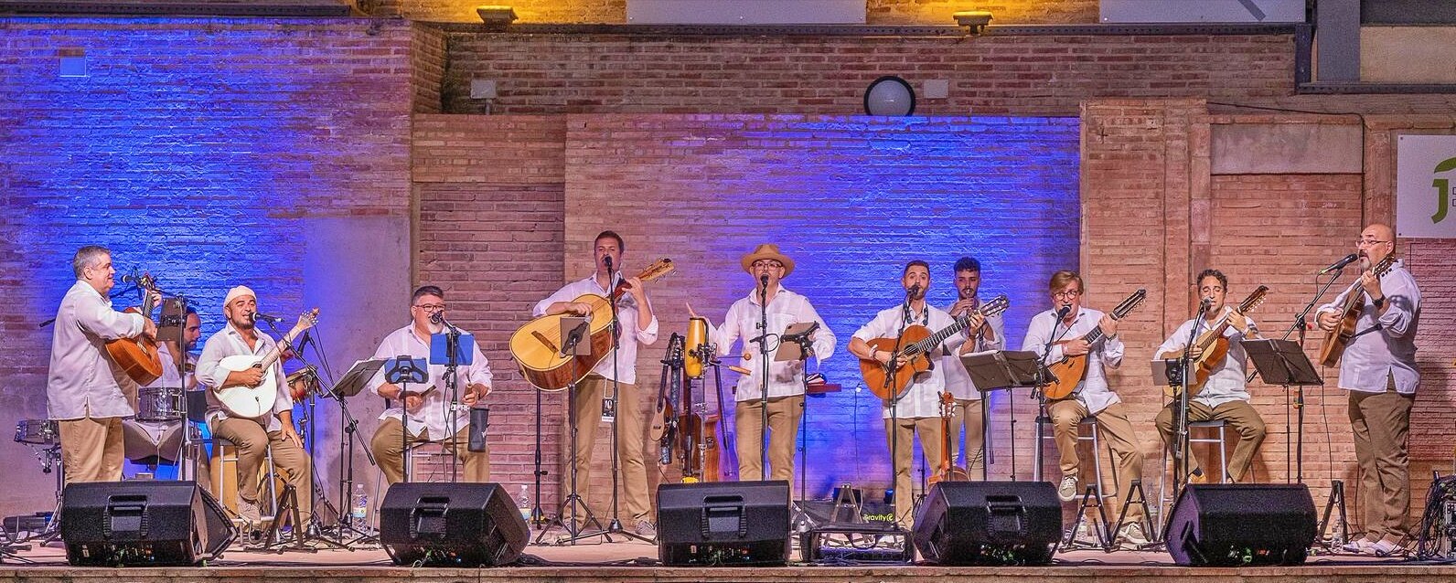 Charanda y la conexión con Nino Bravo realzan el Festival del Bolero