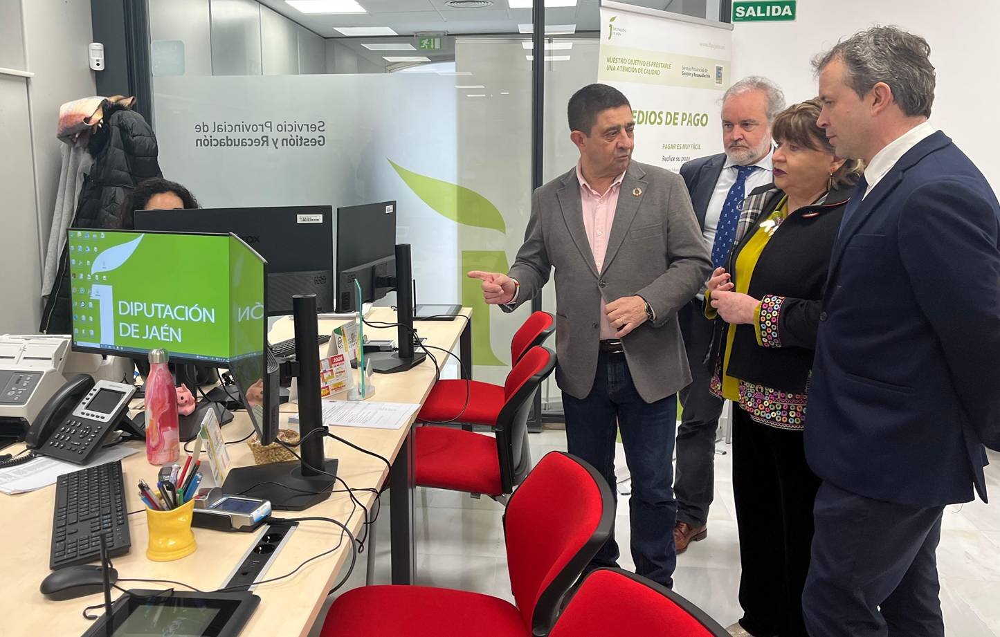 La Diputación abre la oficina de Recaudación tras asumir la gestión tributaria del Ayuntamiento