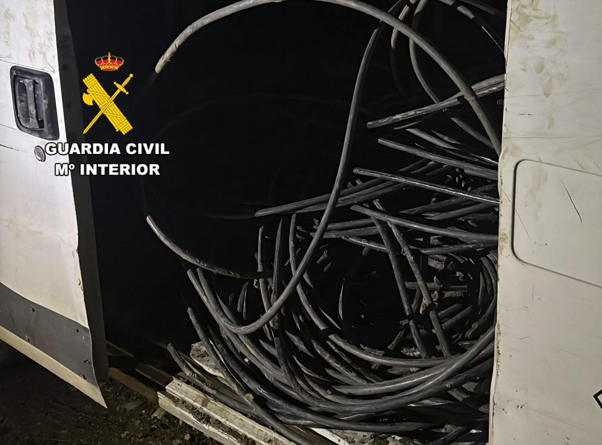 Recuperados más de 7.700 metros de cable del alumbrado público robado en Jaén