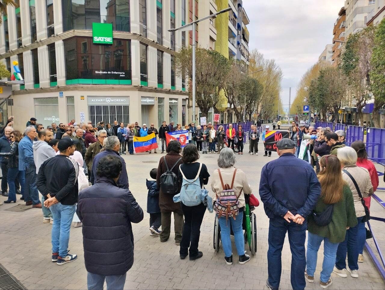 Una concentración en Jaén reivindica la paz y rechaza el rearme y los conflictos bélicos