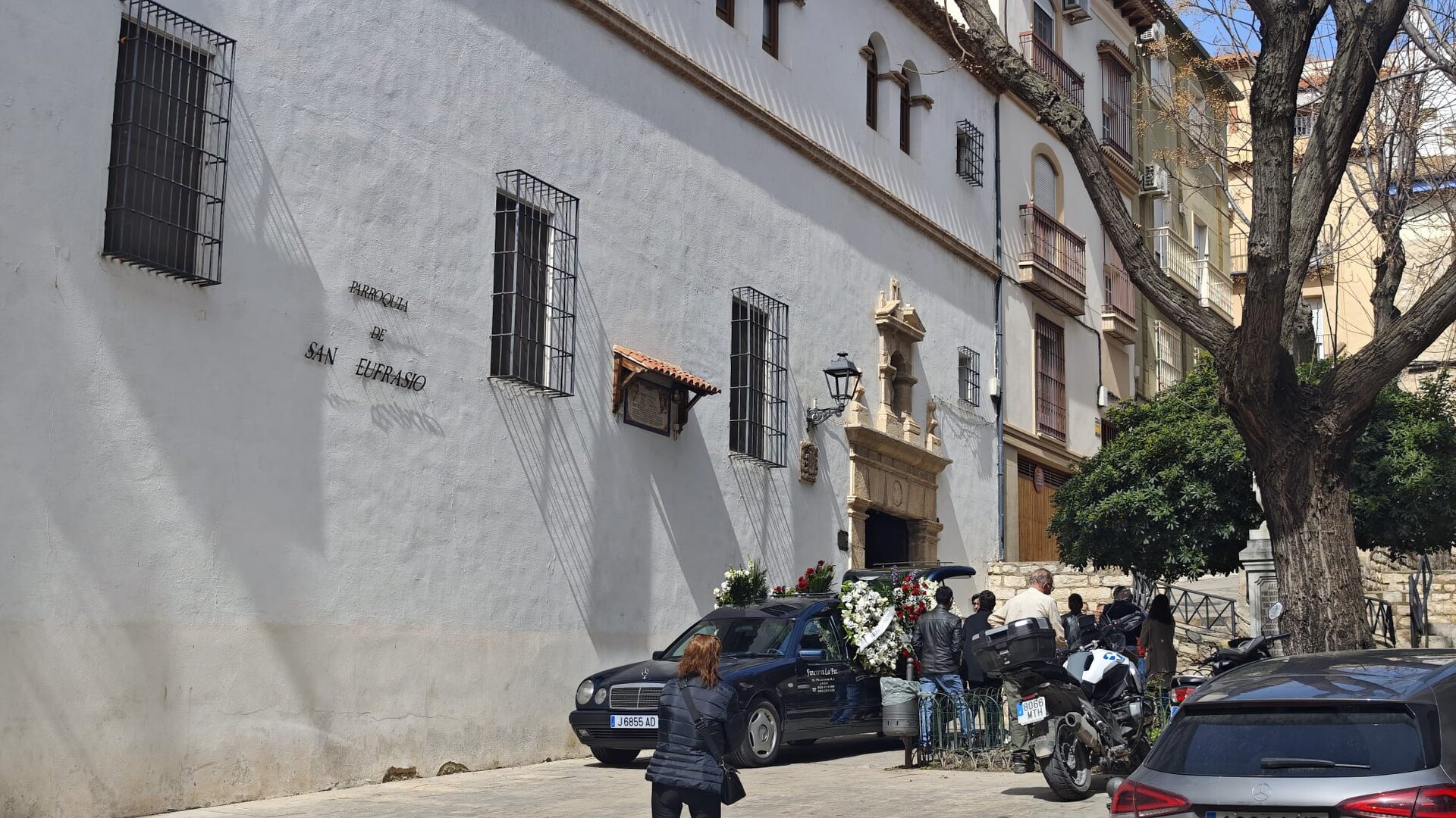 Jaén da el último adiós al arquitecto Luis Berges en San Eufrasio