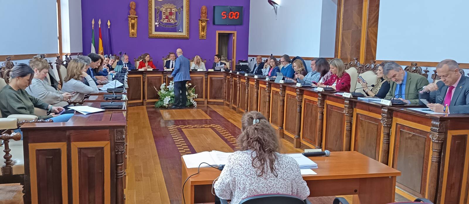 Respaldo unánime al acuerdo con Aqualia que pone fin a cinco años de litigio