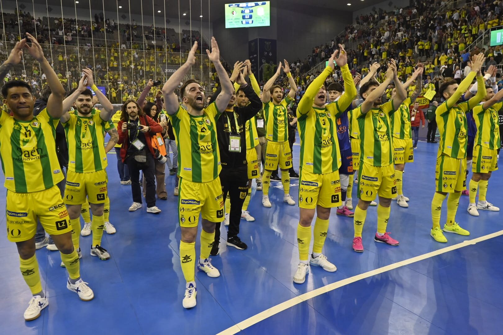 El Jaén Paraíso Interior conquista Granada y se planta en la final