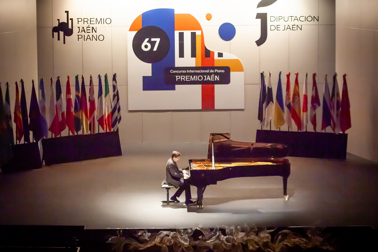 El piano conquista el escenario internacional contemporáneo actual
