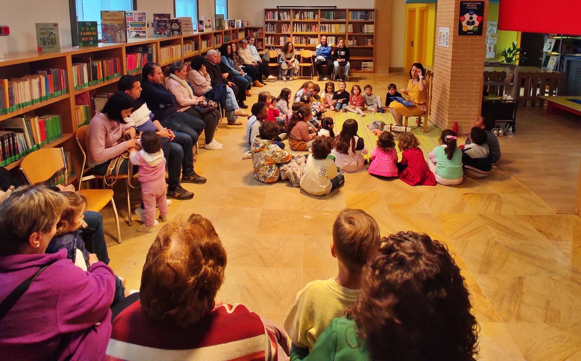 La narradora que regresó a Alcalá la Real para compartir valores