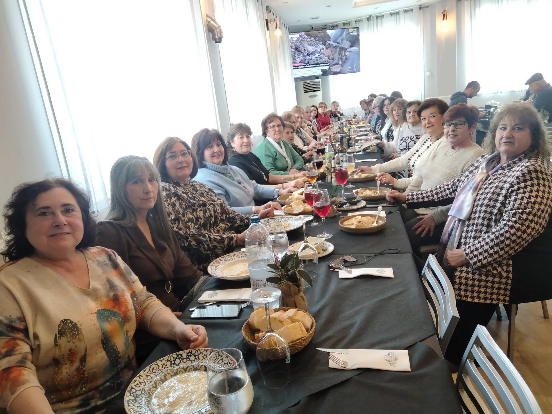 Huesa y sus incansables trabajadoras por la igualdad real 