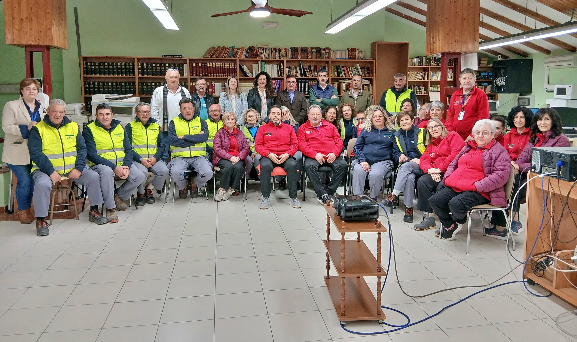 Castillo de Locubín forma a desempleados mayores de 52 años en informática y electricidad