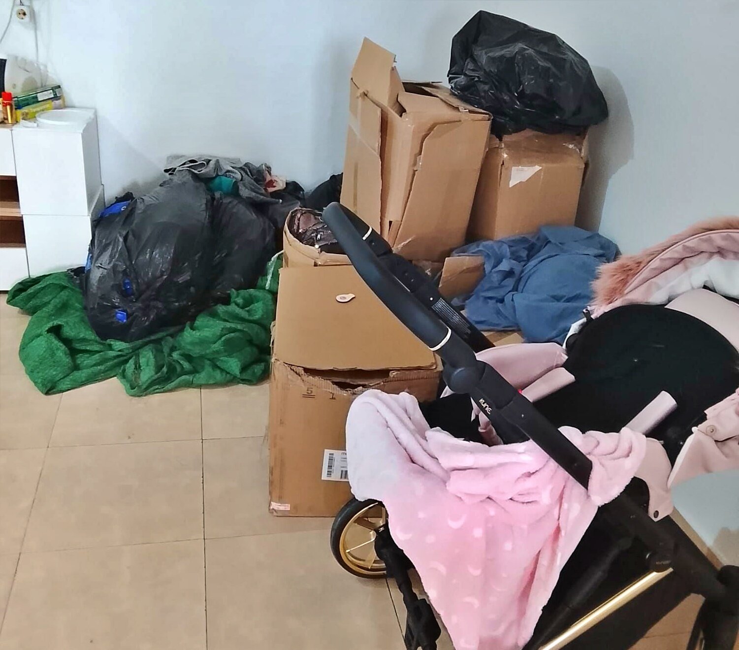 La PAH pide ayuda para evitar el desalojo de una familia con tres menores en Úbeda