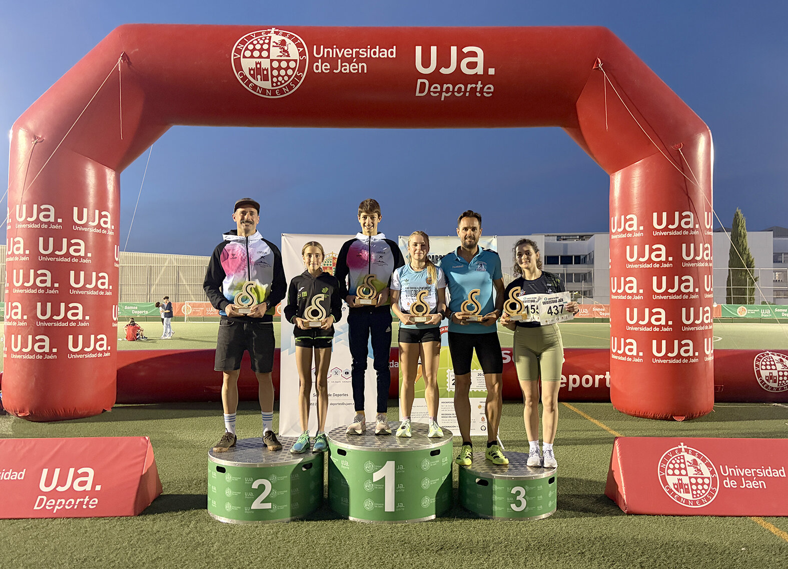 Zapatillas con causa: la UJA corre contra el Alzheimer