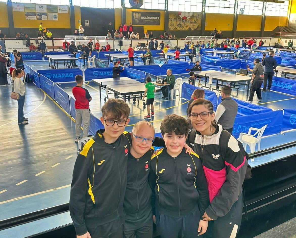 La cantera del Hujase Jaén compite y se diverte en Bailén y Antequera