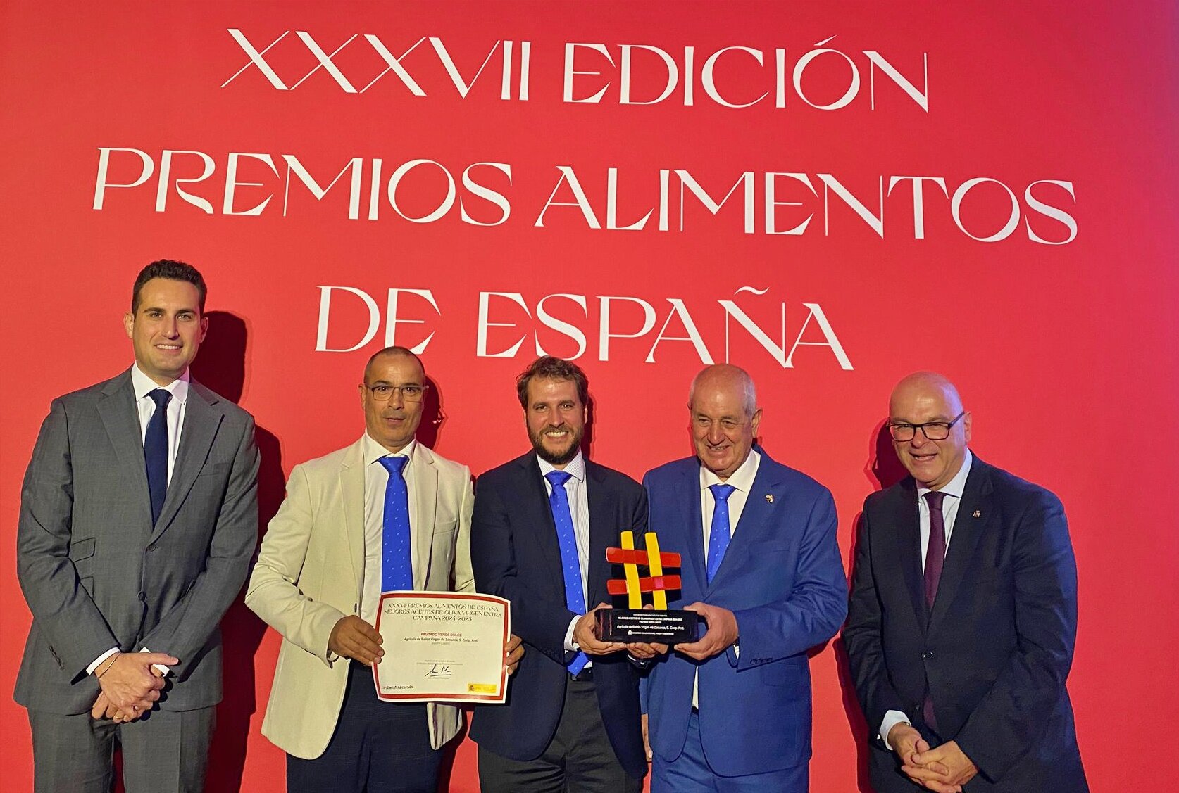Picualia logra el Premio Especial Alimentos de España al Mejor Aceite de Oliva Virgen Extra