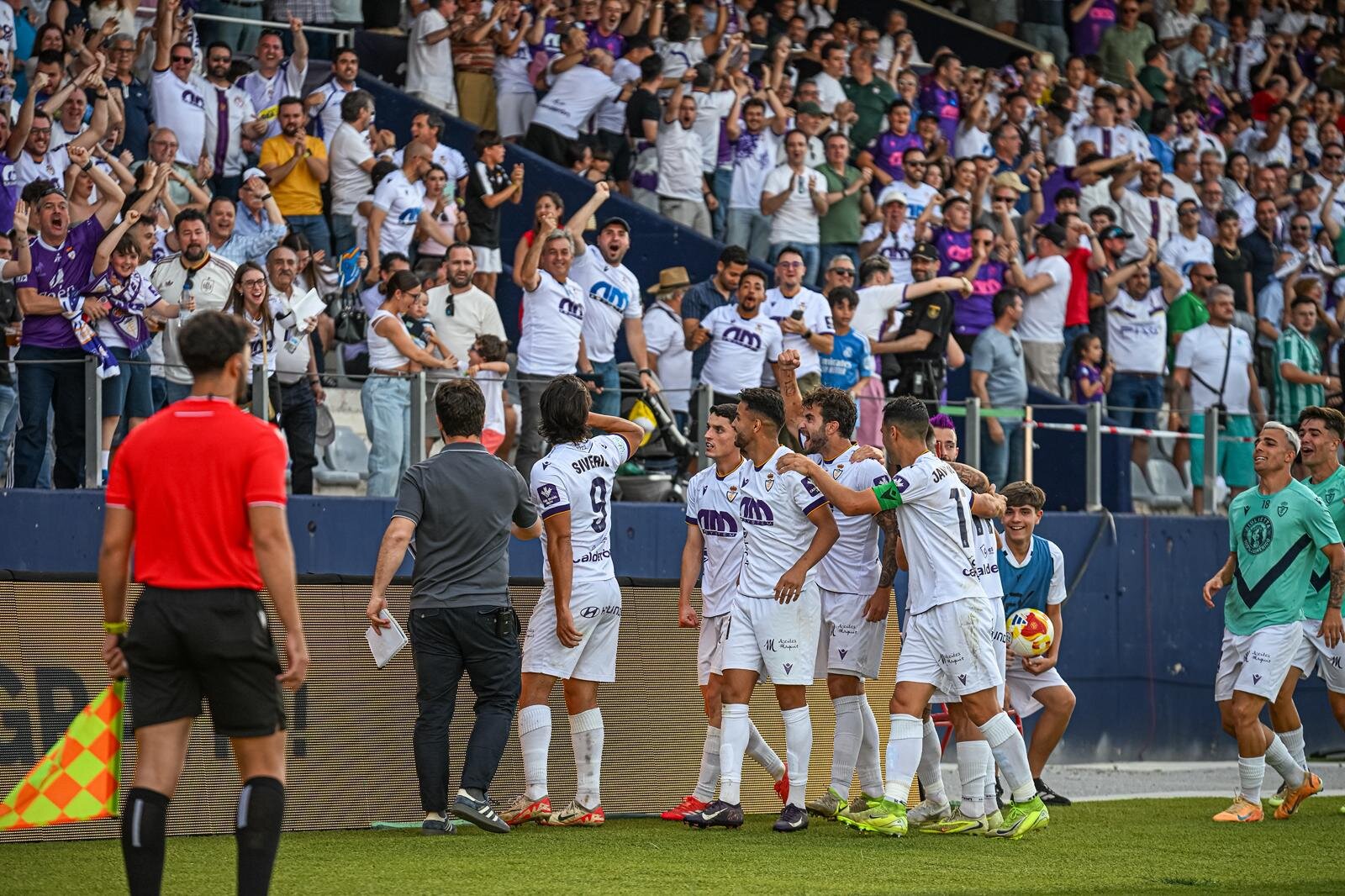 El Real Jaén toma ventaja ante el Atlético Baleares con un gol agónico de Agus Alonso