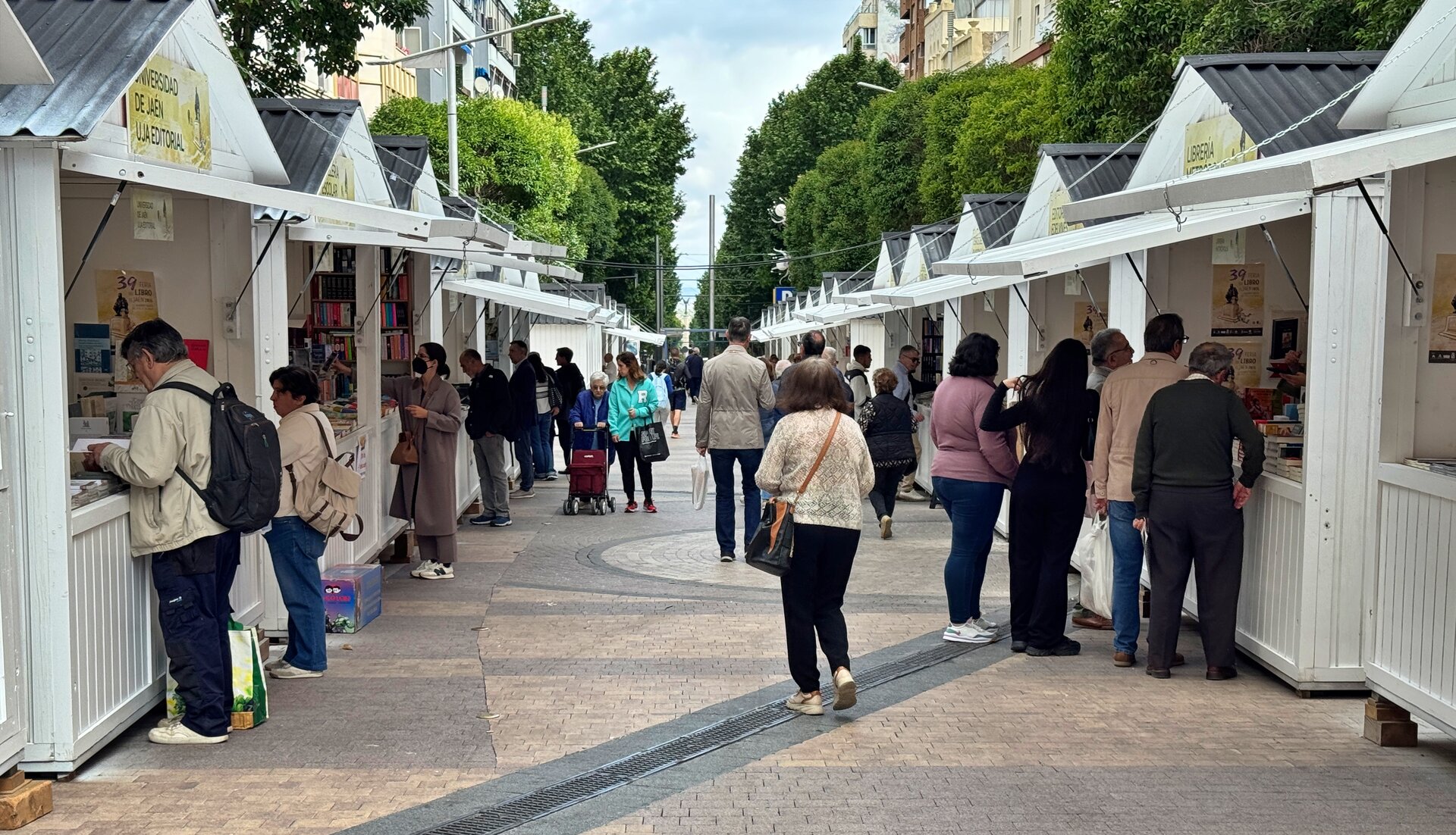 Últimos días para disfrutar de la calle de los libros