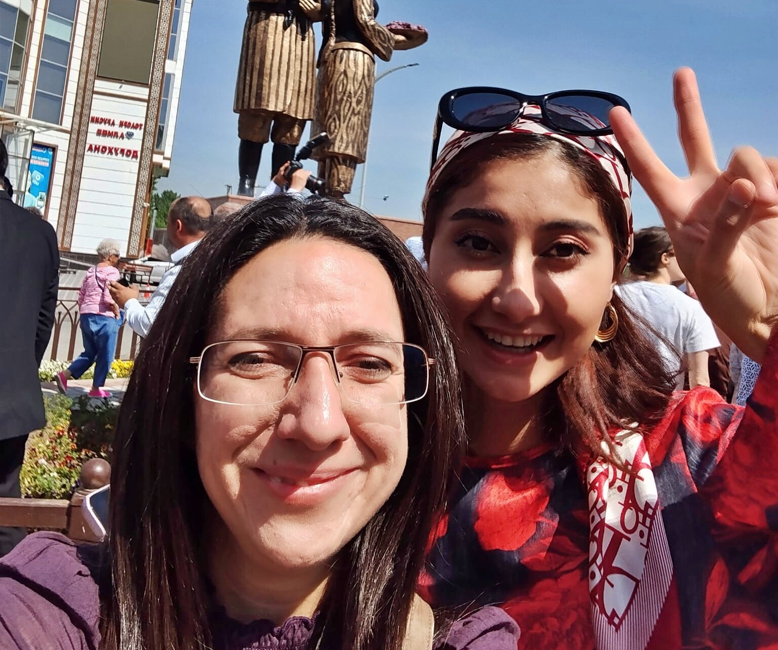 De Valdepeñas de Jaén a Tayikistán para empoderar a las mujeres ganaderas y agricultoras