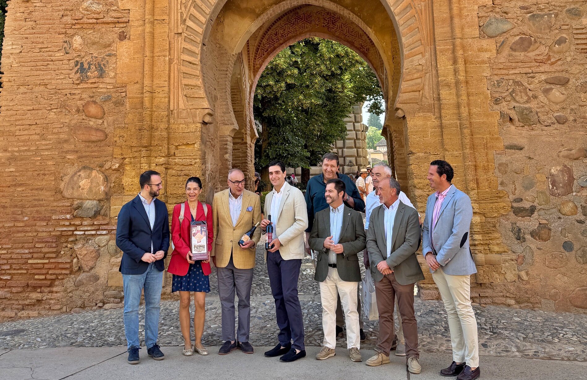 La Alhambra y Alcalá la Real estrechan lazos con los vinos de Carlos V