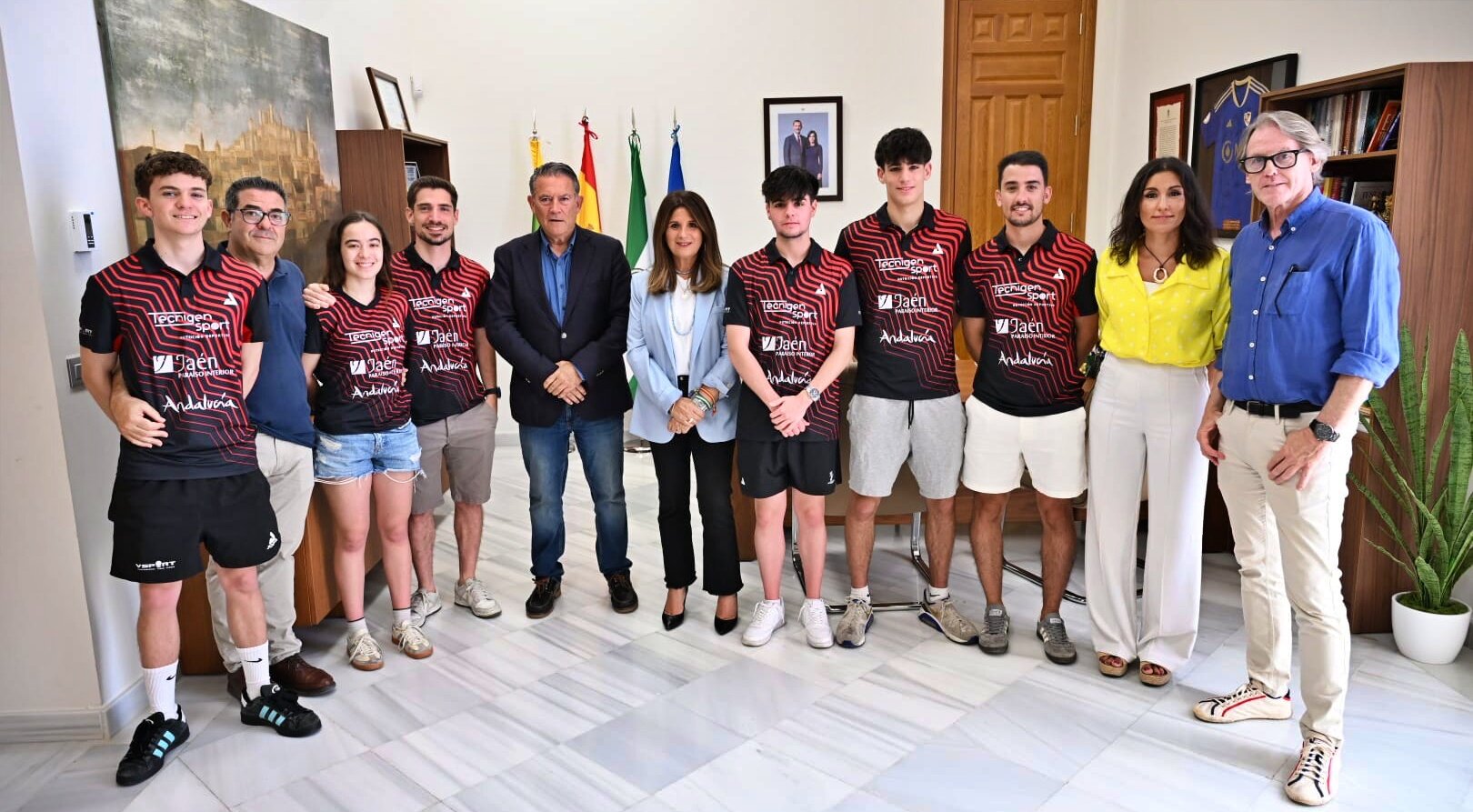 El Tecnigen Linares devuelve a la ciudad a la élite del tenis de mesa nacional