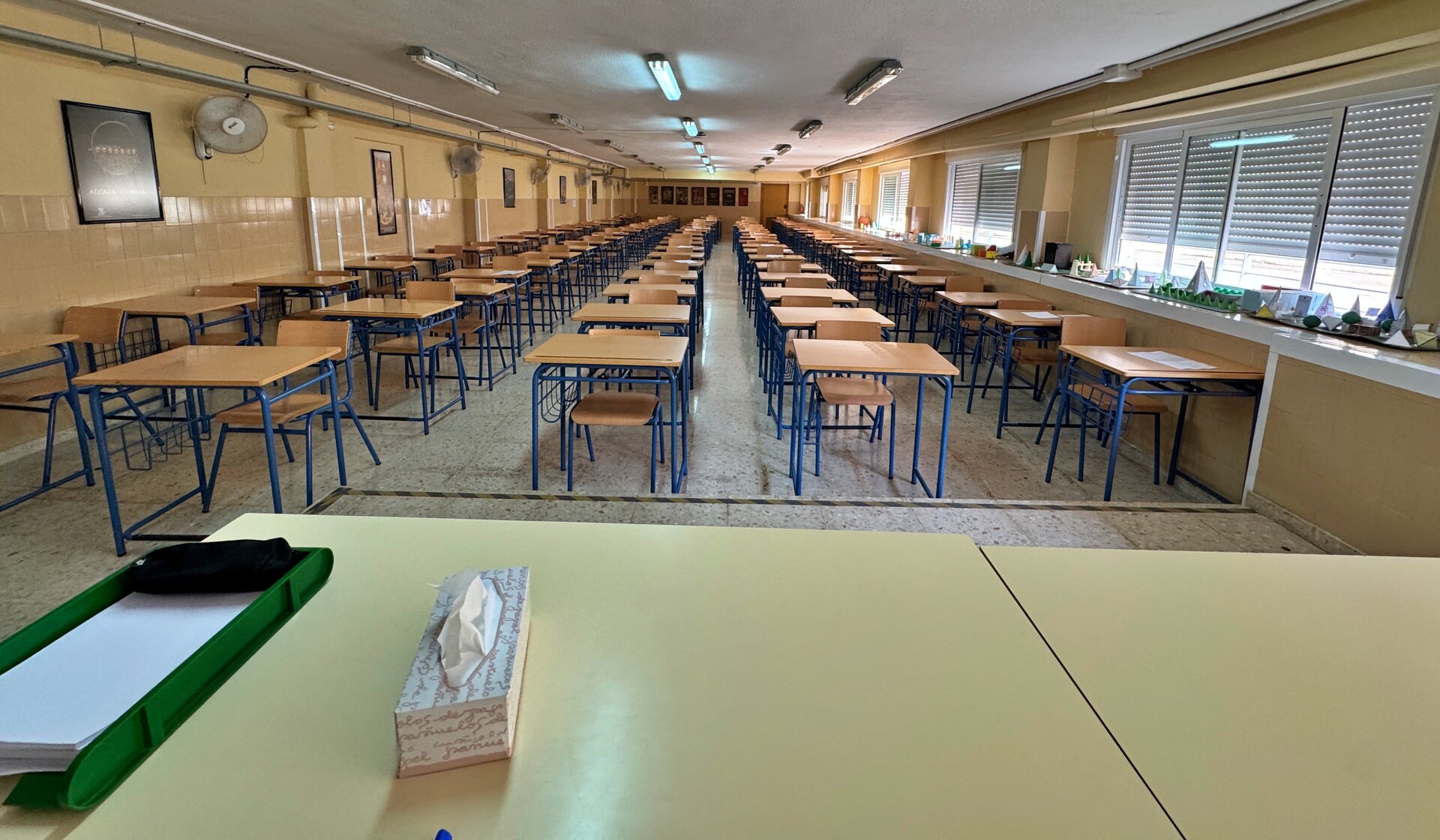 Denuncian más de tres años de acoso a docentes de La Carolina