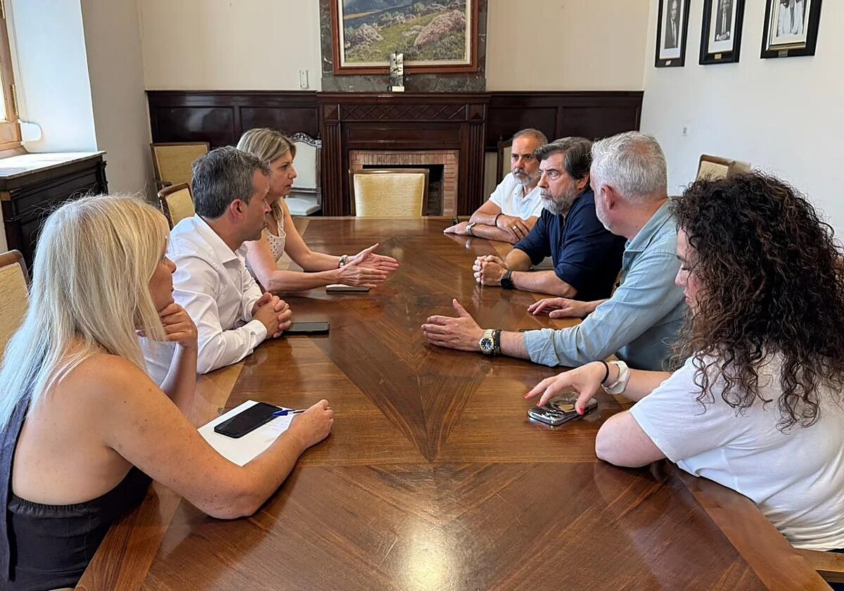 El Ayuntamiento pone en duda la continuidad del proyecto de Correos