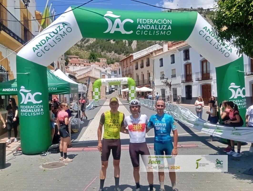 Santiago-Pontones se rinde a los mejores especialistas del maratón BTT