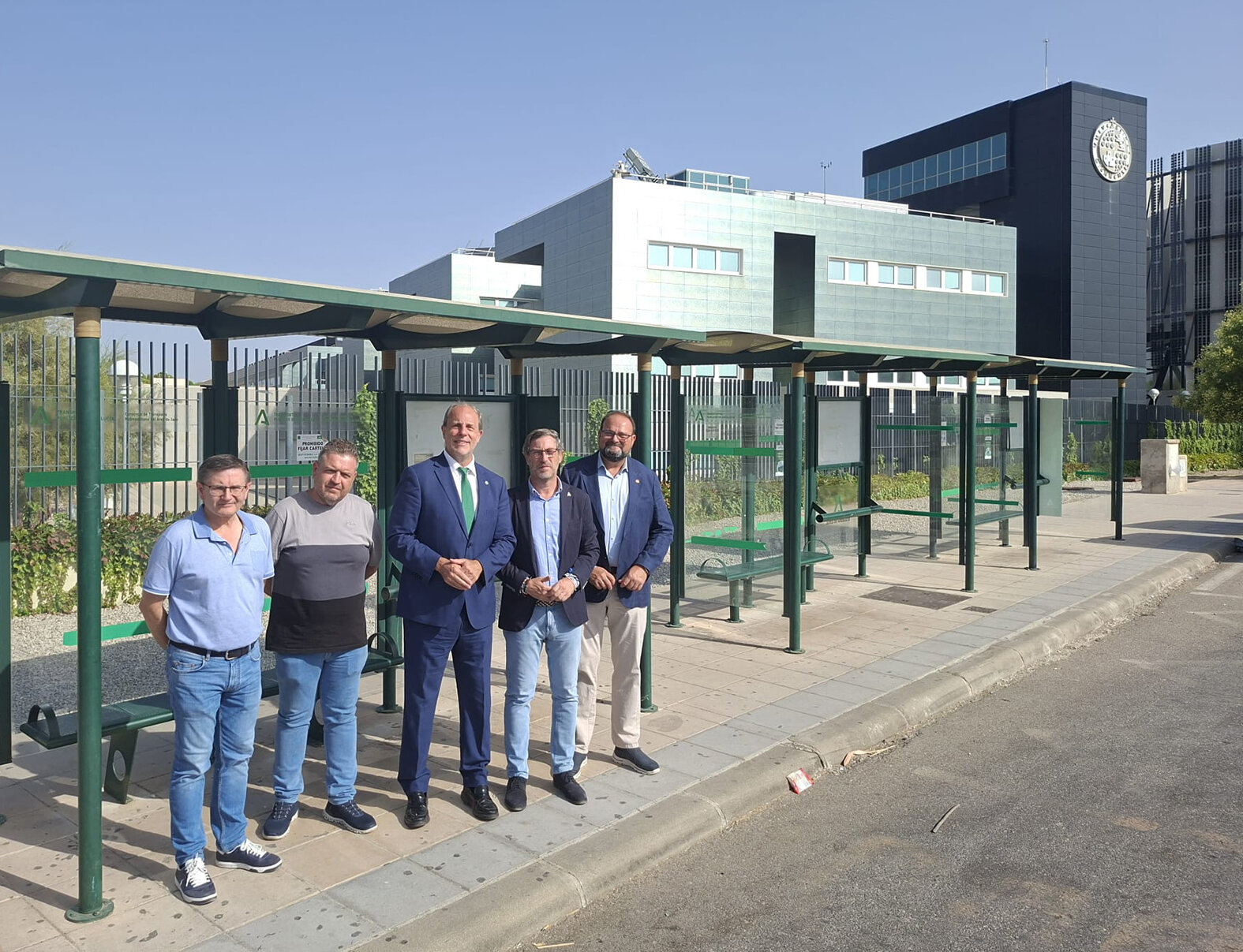 Un autobús lanzadera unirá los campus de Jaén y Linares