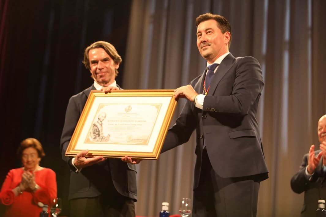 José María Aznar ya es Intendente de Honor de La Carolina