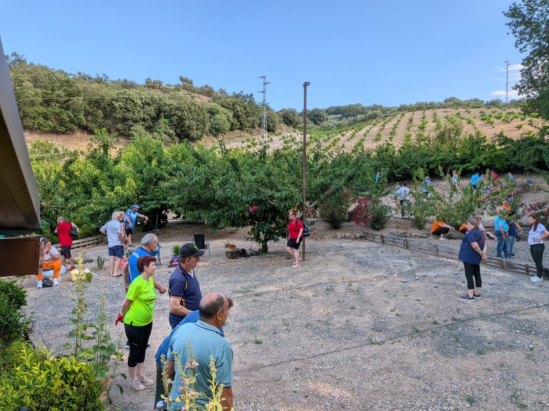 El Torneo Mixto de Petanca de El Espinar reúne a jugadores de Jaén, Granada y Córdoba