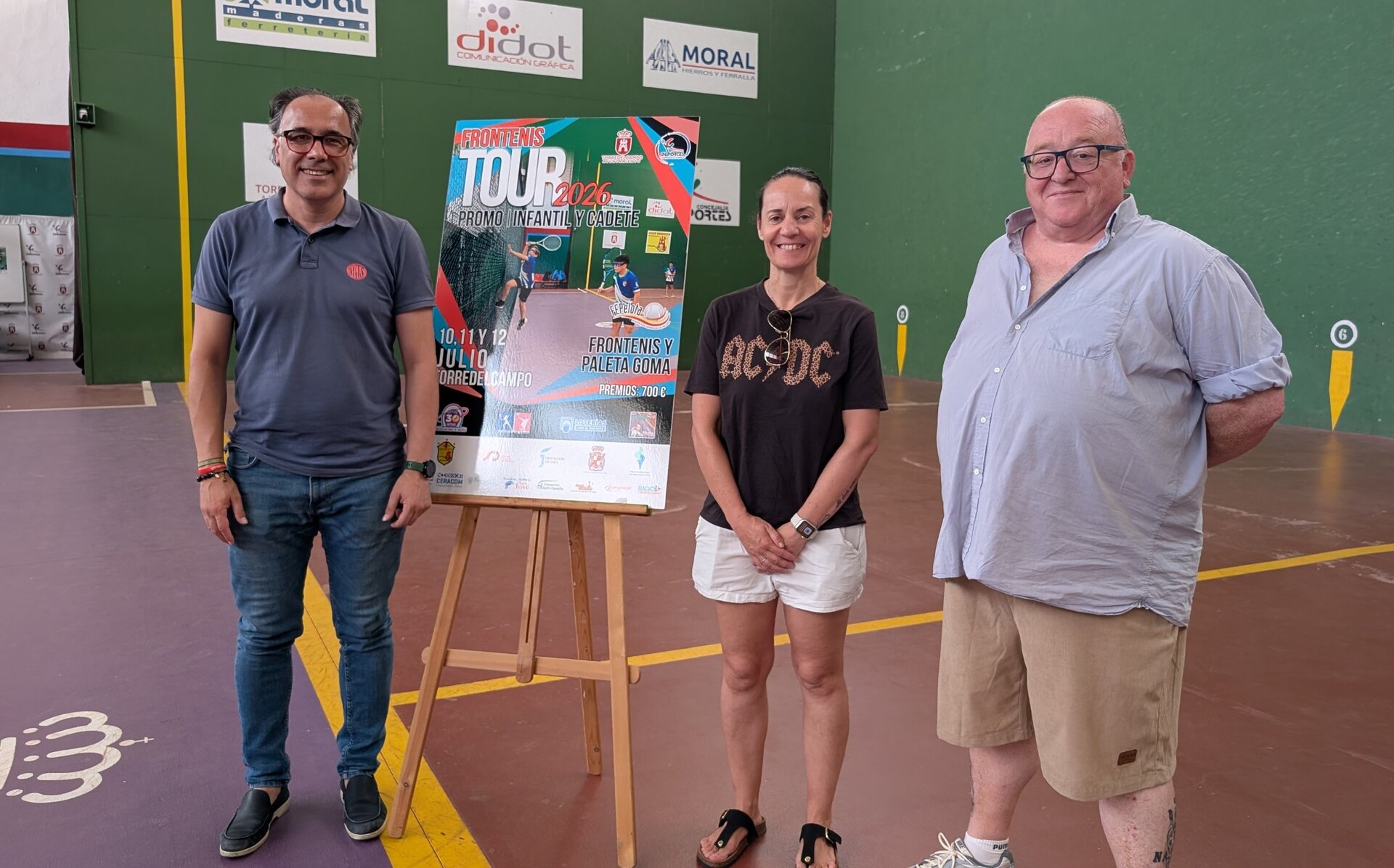 Torredelcampo cita a las mejores promesas del frontenis